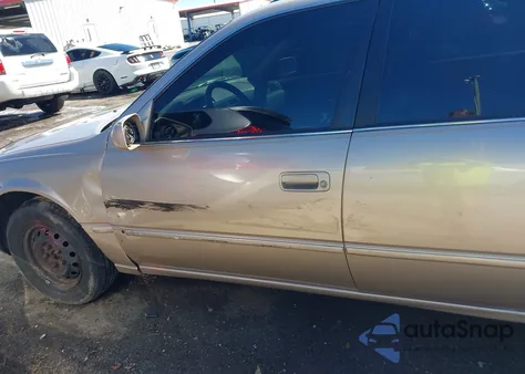 1997 Toyota Camry Le z USA, uszkodzony, nr VIN 4T1BG22K9VU148383